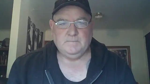 Snapshot of HOTANAL chatting on 09.29.25 HOTANAL online show from 09.29.25