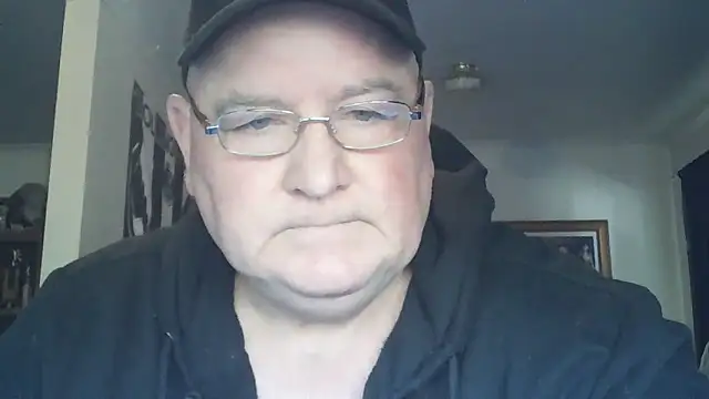 Snapshot of HOTANAL chatting on 10.06.25 HOTANAL online show from 10.06.25