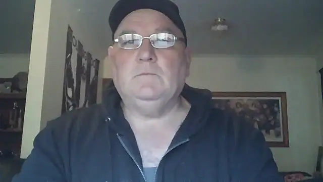 Snapshot of HOTANAL chatting on 10.13.25 HOTANAL online show from 10.13.25