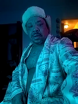 yellowwetfox online show from 12.22.24