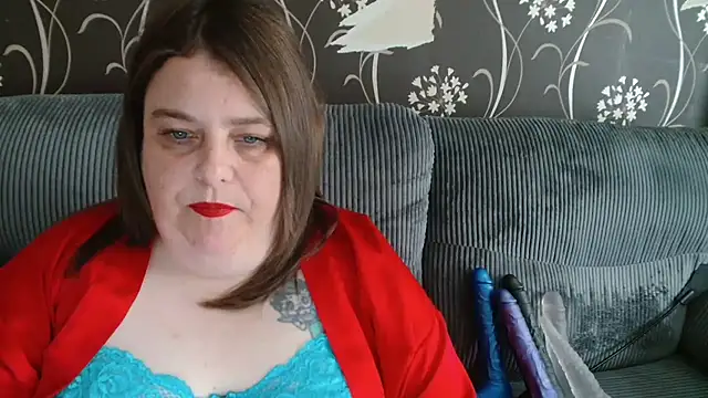 HouseWifeWhore Milf online show from 10.07.25