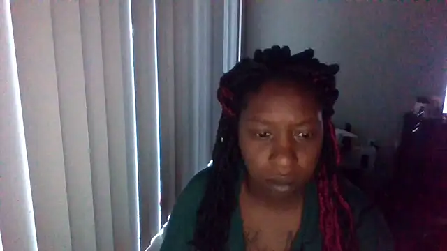 Snapshot of markquanna chatting on 09.21.25 markquanna online show from 09.21.25