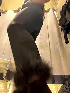 CrazzyChicks online show from 12.02.24