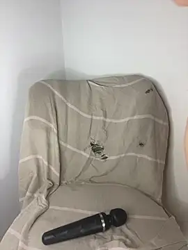 bonbonitaa online show from 10.19.25