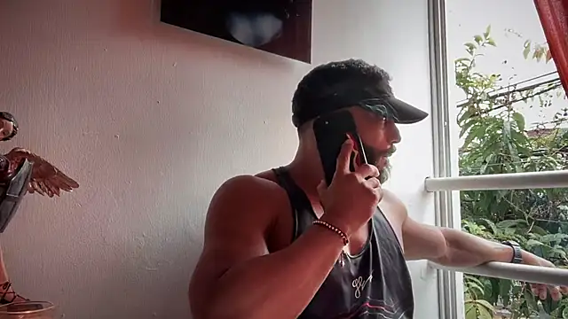 romeolovedark online show from 09.18.25