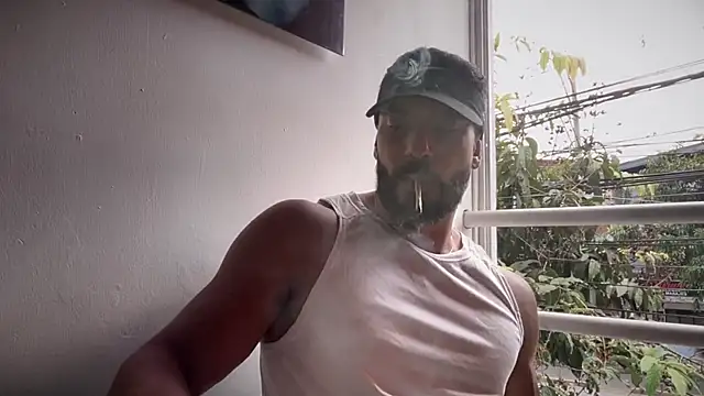 romeolovedark online show from 10.18.25