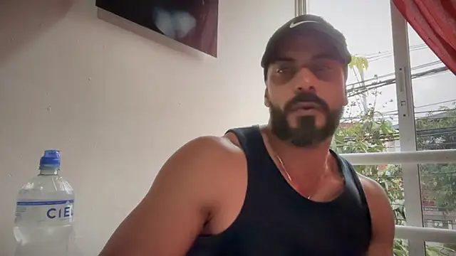 romeolovedark online show from 10.28.25