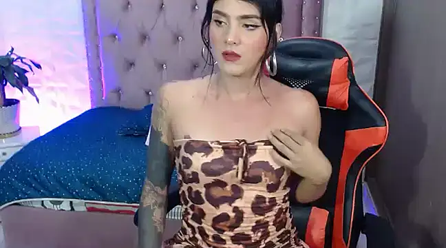 Snapshot of ximena22love chatting on 12.13.24 ximena22love online show from 12.13.24
