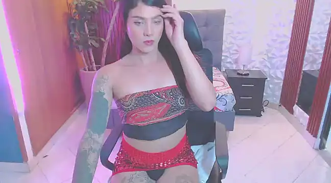 Snapshot of ximena22love chatting on 12.17.24 ximena22love online show from 12.17.24