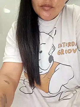 Snapshot of laura_dirtyhot chatting on 02.14.25 laura dirtyhot online show from 02.14.25