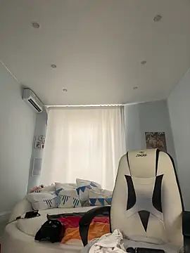 IvyHoney online show from 09.23.25