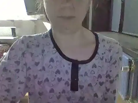 Moi Lina online show from 12.12.24