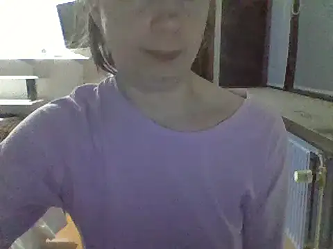 Moi Lina online show from 03.15.25