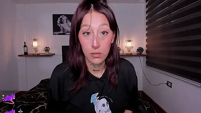 Mariana Joness online show from 10.03.25