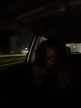 ChocolateBuns101 online show from 01.19.25