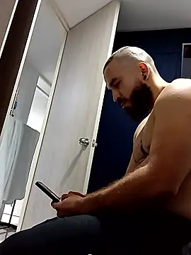 Snapshot of molok329 chatting on 01.17.26 molok329 online show from 01.17.26