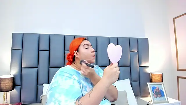 aandreaperez online show from 01.25.25