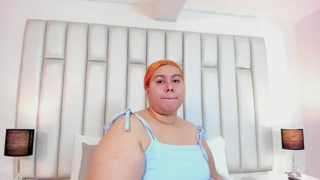 aandreaperez online show from 02.27.25