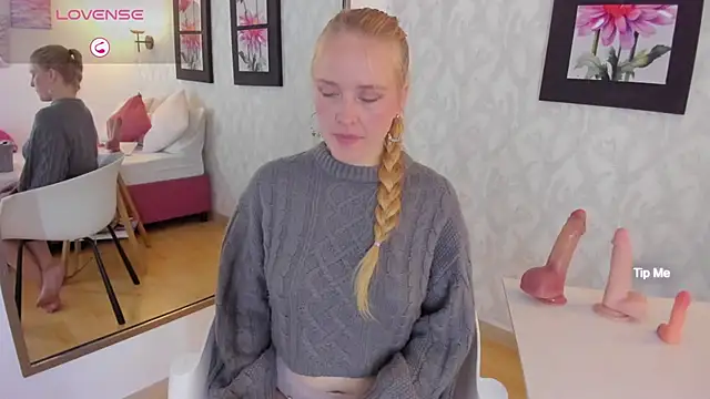 EmilySumer online show from 02.23.25