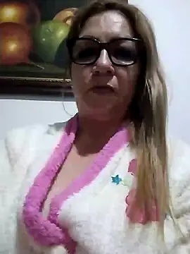 Snapshot of gisela27 chatting on 03.07.25 gisela27 online show from 03.07.25