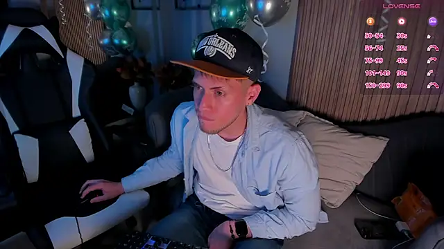 SebastianMaximoff online show from 12.17.24