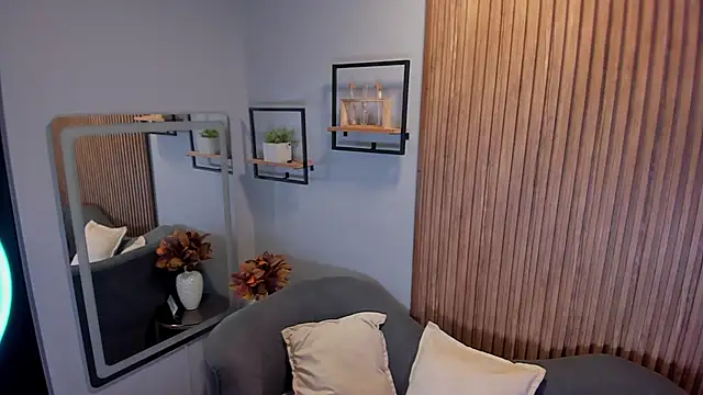 SebastianMaximoff online show from 12.21.24