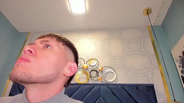 SebastianMaximoff online show from 12.22.24