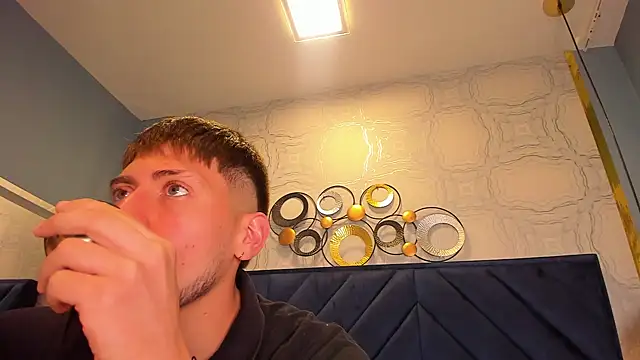 SebastianMaximoff online show from 12.27.24