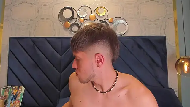 SebastianMaximoff online show from 01.04.25