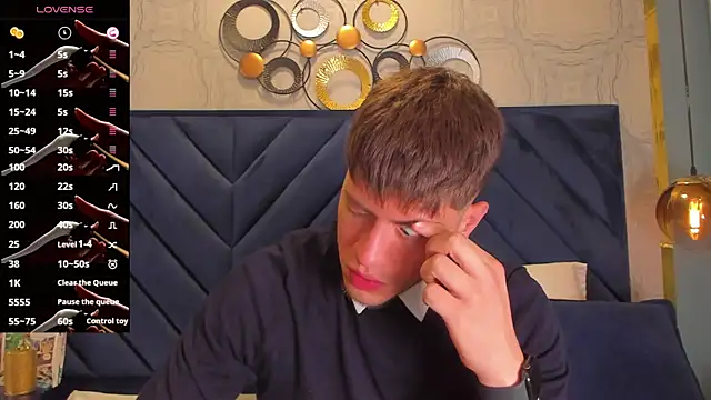 SebastianMaximoff online show from 01.12.25