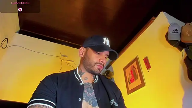 CamiloGray  online show from 03.20.25