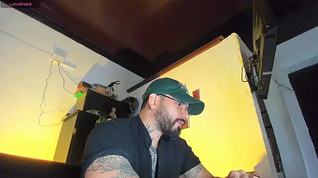 CamiloGray  online show from 09.19.25