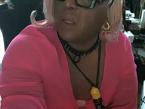 Snapshot of Gray-Platinum-Orchid chatting on 01.01.25 Gray-Platinum-Orchid online show from 01.01.25