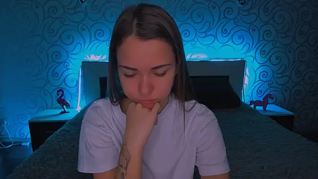 AlexaBarkley online show from 12.02.24