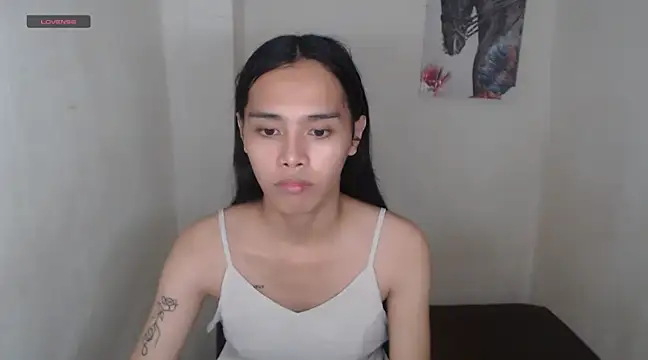 Snapshot of shecutie69 chatting on 02.22.25 shecutie69 online show from 02.22.25