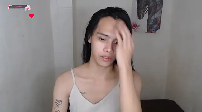 Snapshot of shecutie69 chatting on 02.22.25 shecutie69 online show from 02.22.25