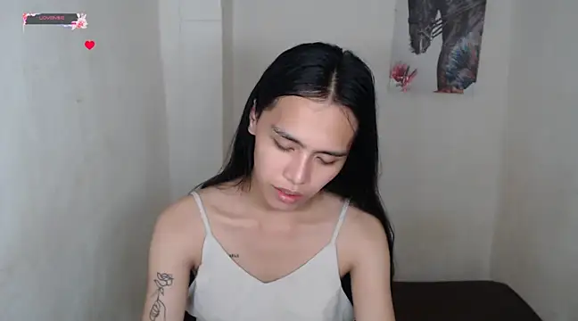 Snapshot of shecutie69 chatting on 02.23.25 shecutie69 online show from 02.23.25