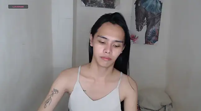 Snapshot of shecutie69 chatting on 02.25.25 shecutie69 online show from 02.25.25