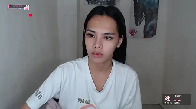 Snapshot of shecutie69 chatting on 03.07.25 shecutie69 online show from 03.07.25