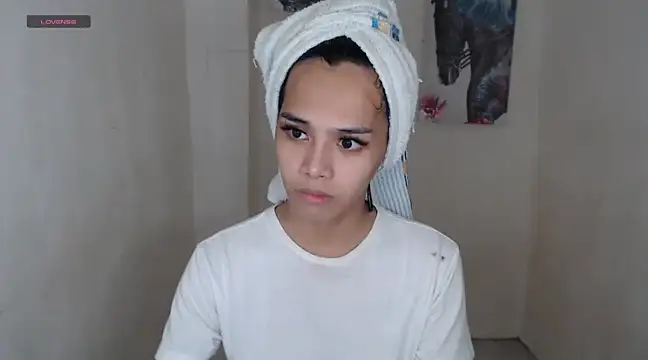 Snapshot of shecutie69 chatting on 03.08.25 shecutie69 online show from 03.08.25