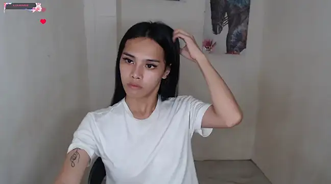 Snapshot of shecutie69 chatting on 03.09.25 shecutie69 online show from 03.09.25