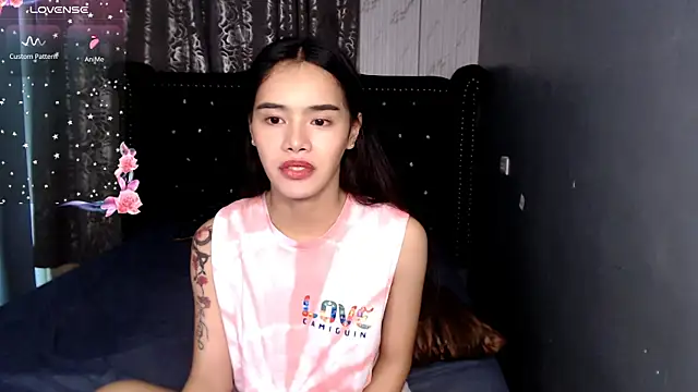 shecutie69 online show from 12.23.25