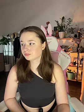 sweetest pie online show from 10.16.25