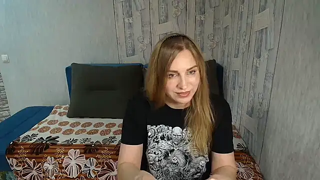 Pilly green  online show from 10.30.25