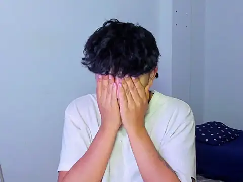 Snapshot of cody_johson chatting on 12.23.25 cody johson online show from 12.23.25