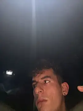 Snapshot of alessandro893000 chatting on 10.23.25 alessandro893000 online show from 10.23.25