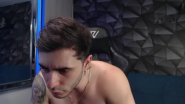 Latino stud4u online show from 10.06.25