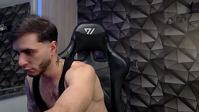 Latino stud4u online show from 11.06.25