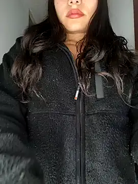 Snapshot of _Danna chatting on 12.14.24  Danna online show from 12.14.24