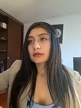 Snapshot of _Danna chatting on 12.22.24  Danna online show from 12.22.24